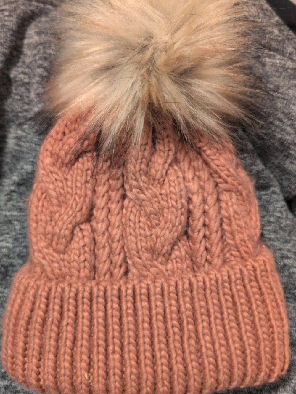 Women's Pink Cable Knit Pom Beanie